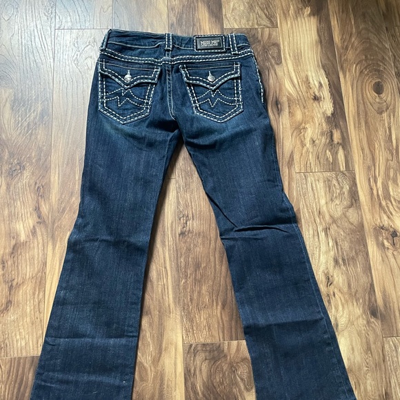 Women’s Miss Me Jeans - Picture 3 of 4